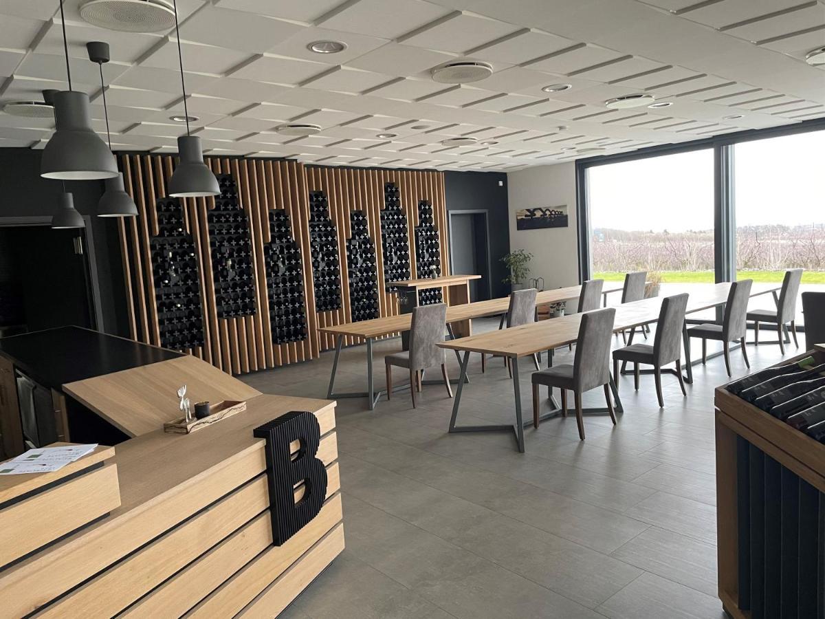 Weingut Bugner Meizelhof Klein-Winternheim Exterior foto